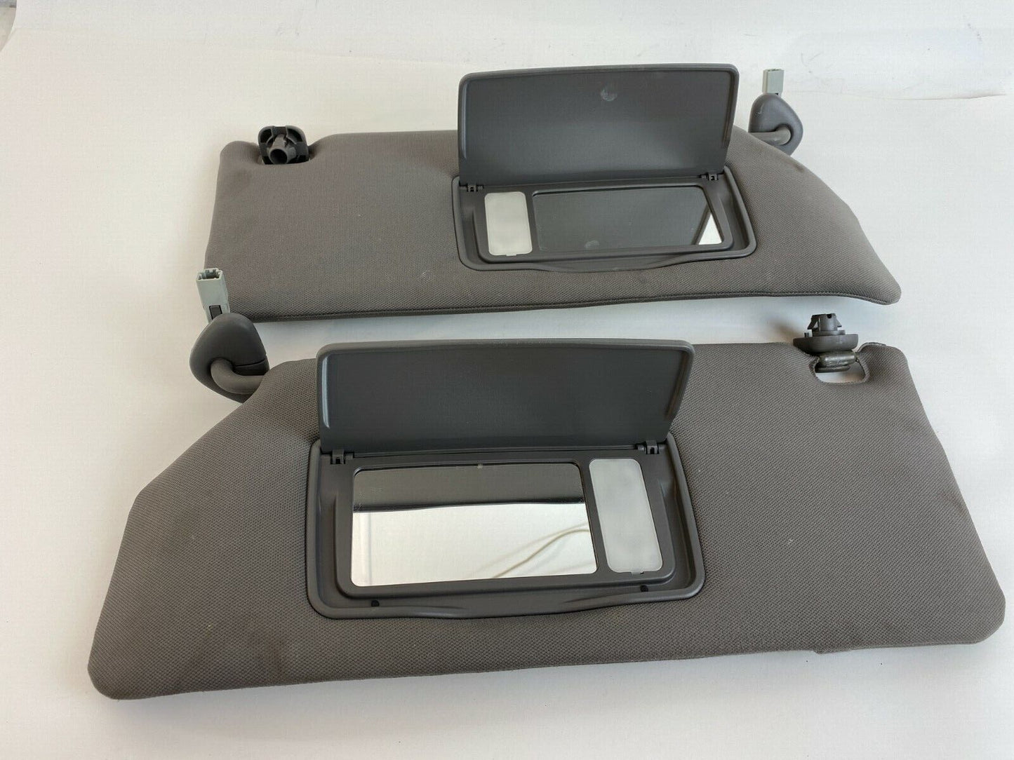 2008 2009 2010 Honda Odyssey Sunvisor Sun Visor Shade w/ Light Pair Set Gray OEM