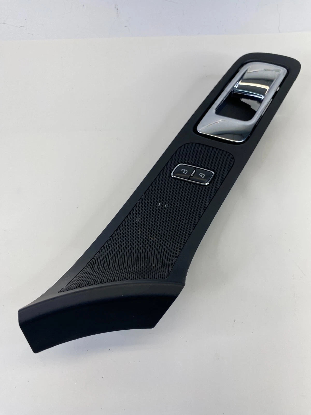 2016-2019 FORD POLICE INTERCEPTOR UTILITY FRONT RIGHT SIDE INTERIOR DOOR HANDLE