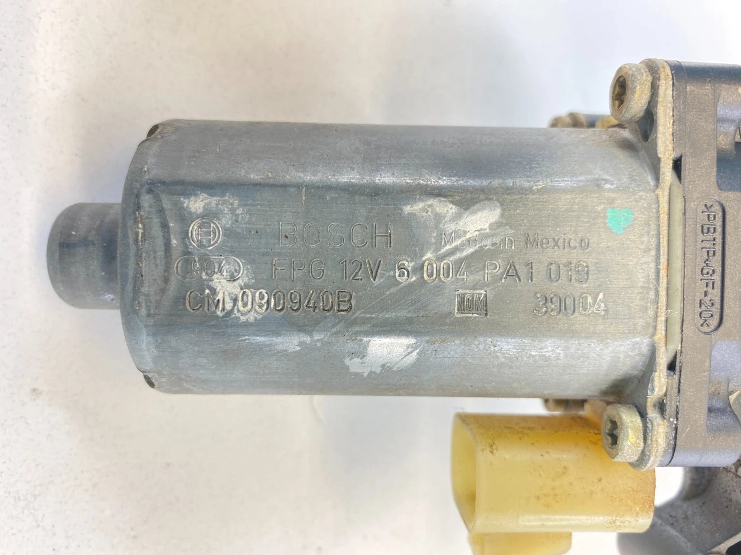 2000-2005 CHEVROLET IMPALA REAR LEFT SIDE DOOR POWER WINDOW MOTOR CM090940B