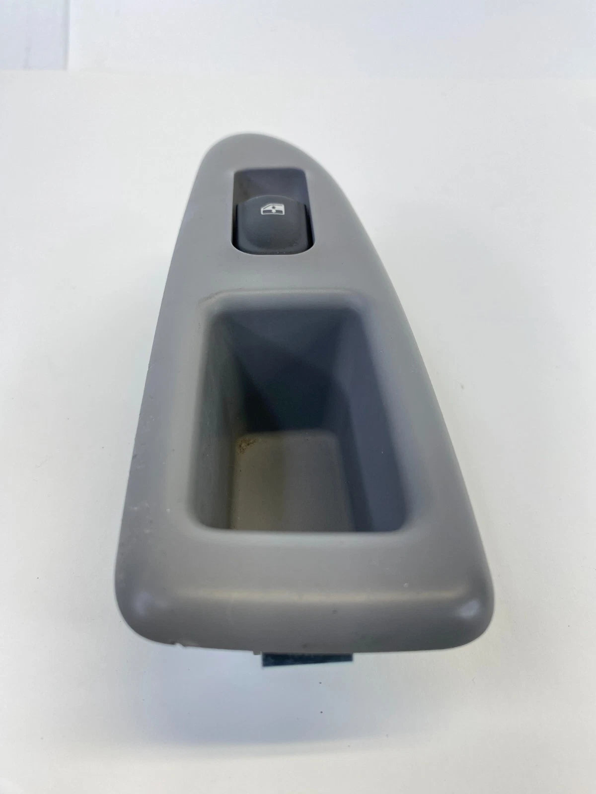 06-08 KIA OPTIMA REAR RIGHT BACK DOOR WINDOW CONTROL SWITCH W/ BEZEL 93580-2G500