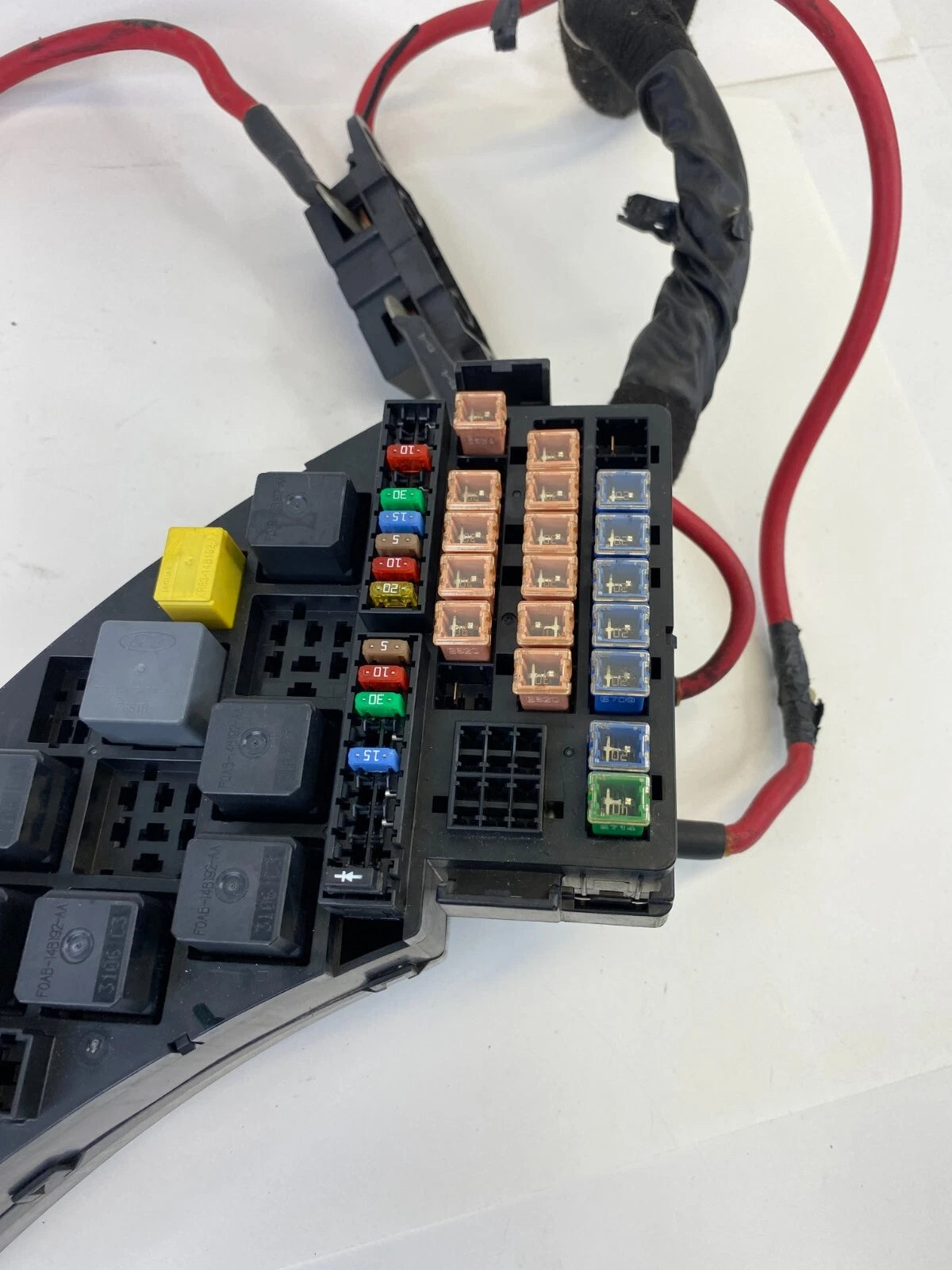 03-08 JAGUAR S-TYPE 3.0L RWD RR TRUNK FUSE RELAY BOX MODULE W BATTERY CABLE OEM
