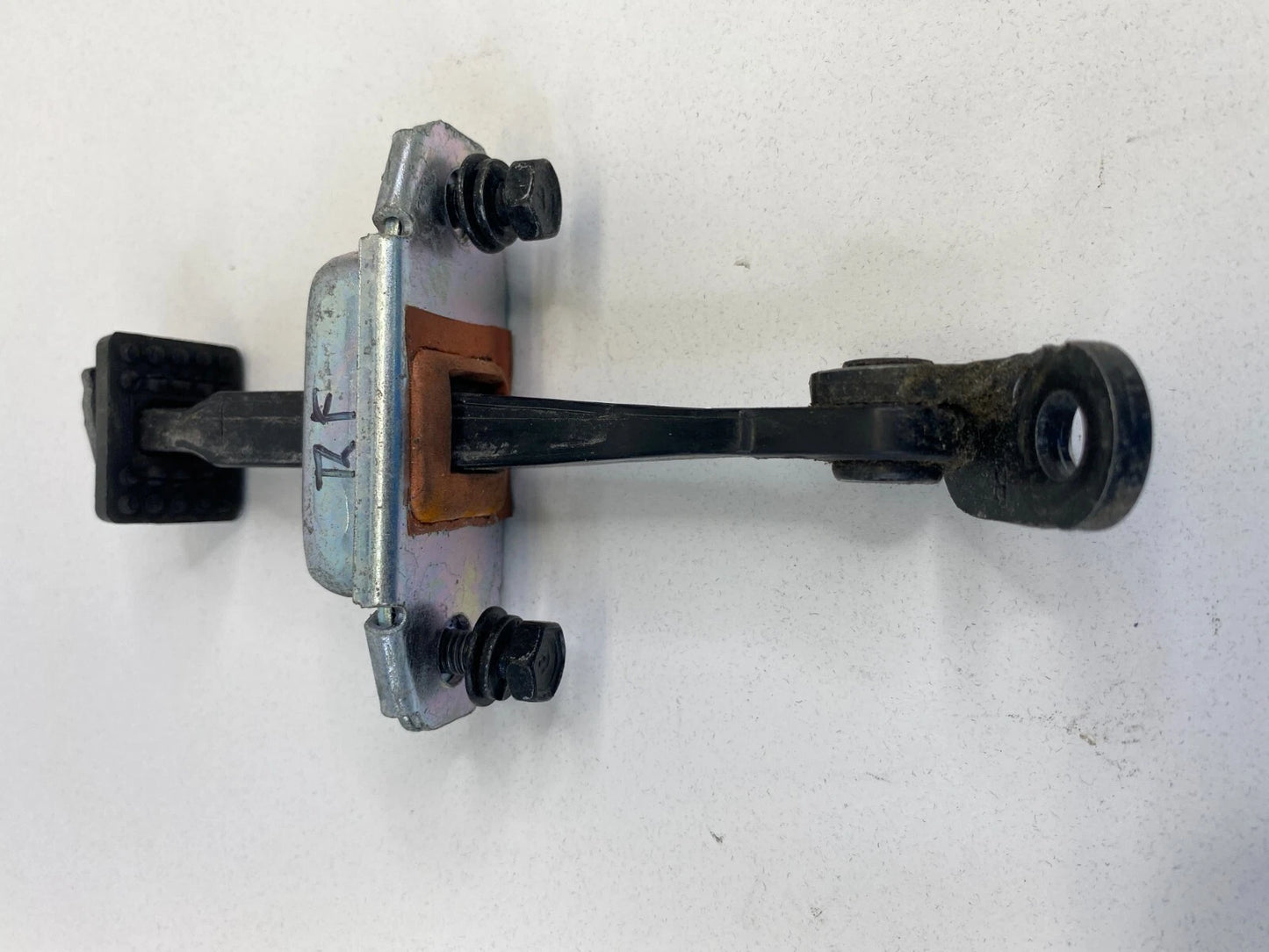 2006-2011 KIA RIO RIO5 HATCHBACK FRONT RIGHT PASSENGER DOOR CHECK STOPPER DETENT