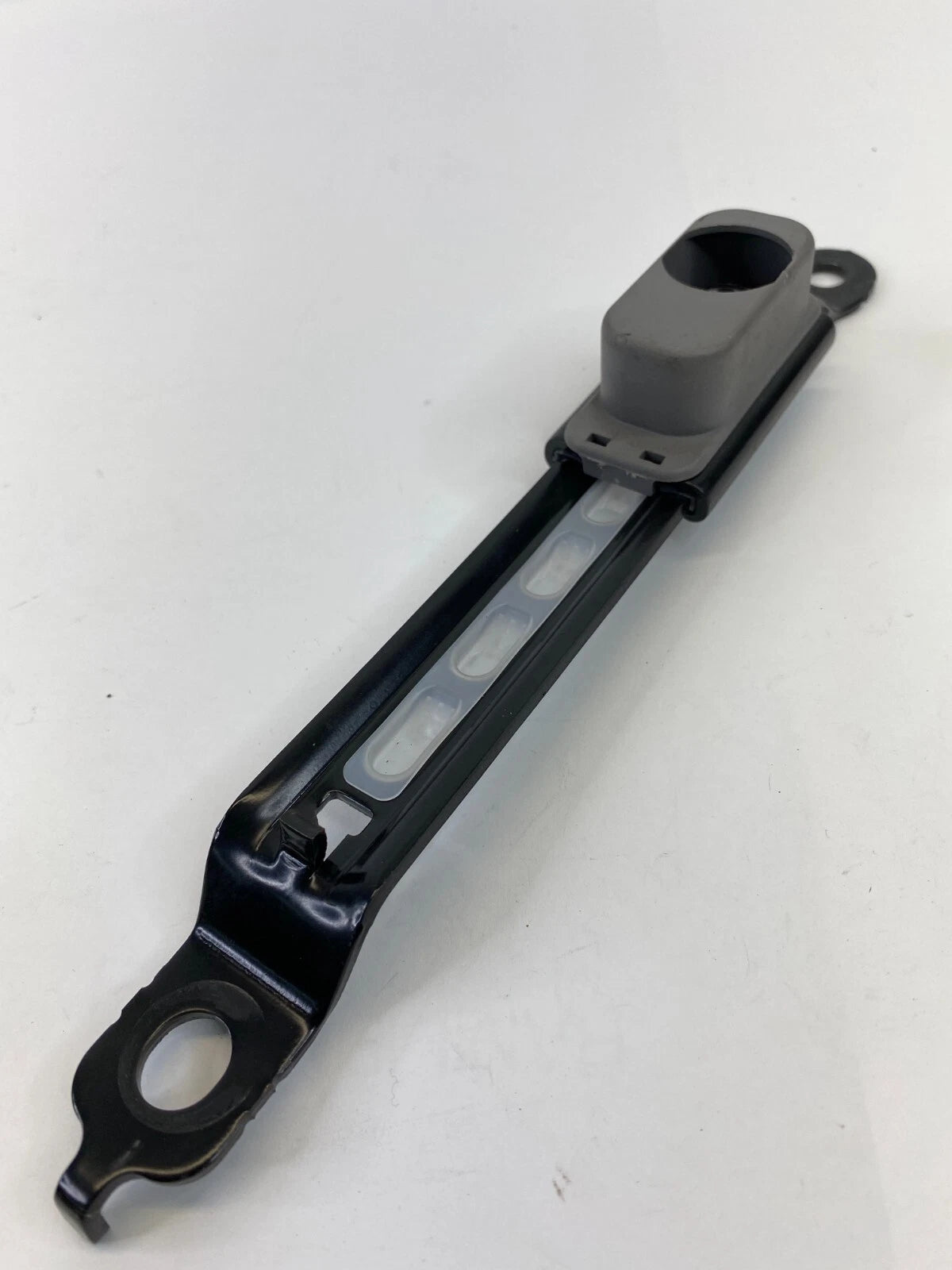 2003-2008 SUBARU FORESTER FRONT RIGHT PASSENGER SIDE SEAT BELT HEIGHT ADJUSTER