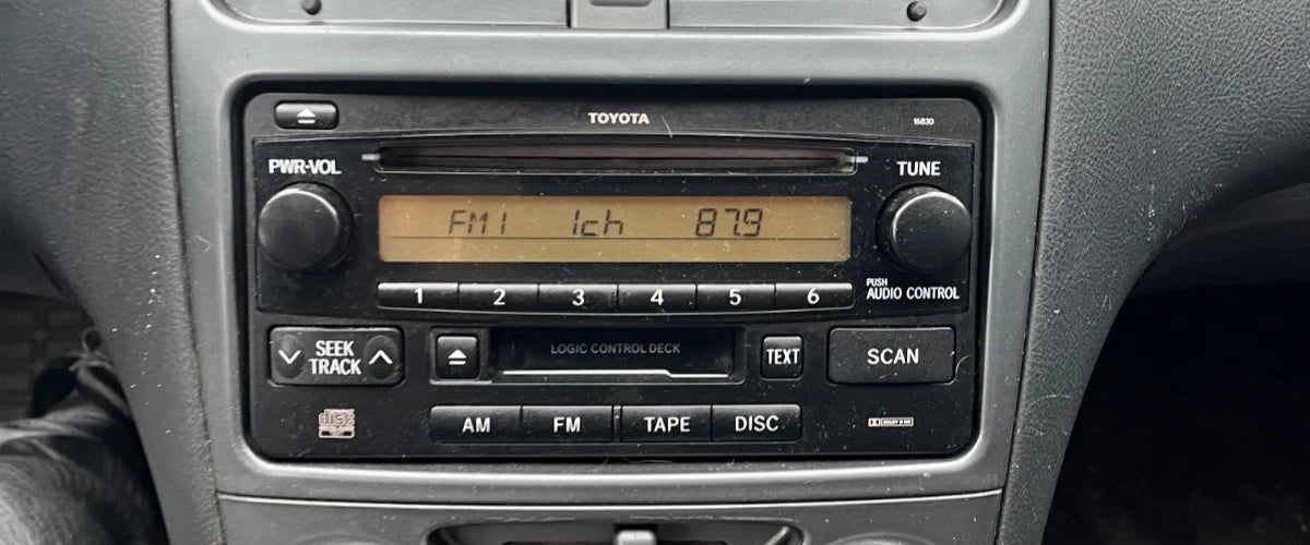 2003 TOYOTA CELICA AM FM STEREO CD CASSETTE PLAYER RADIO 86120-2B760 OEM