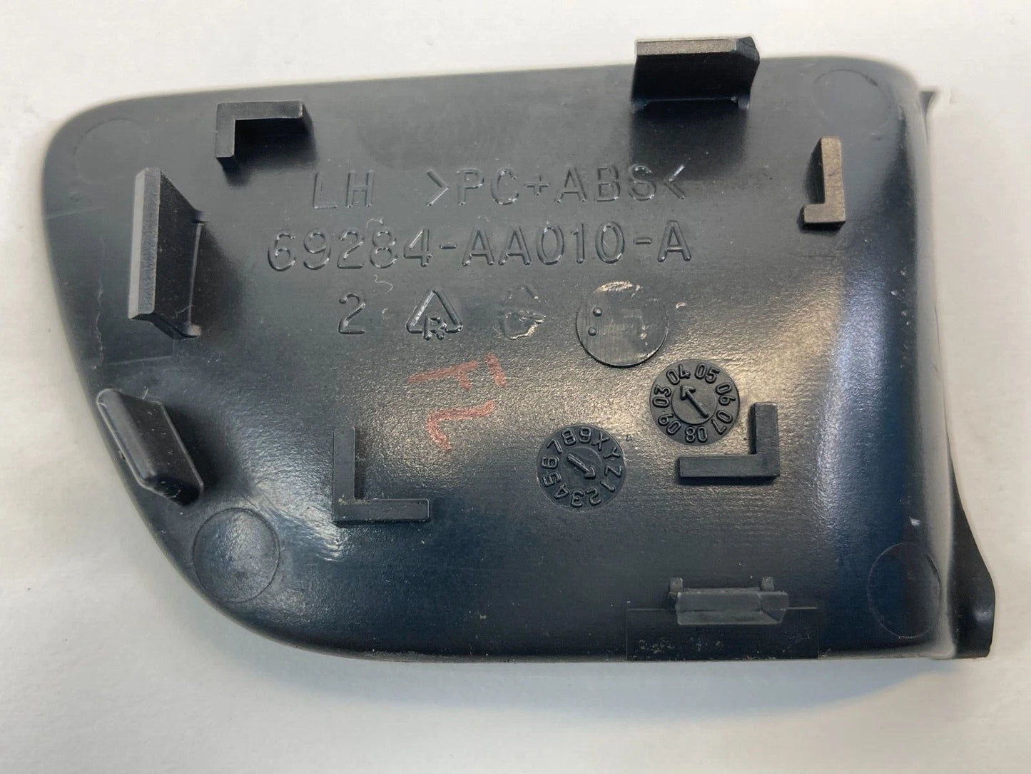 2002-2006 TOYOTA CAMRY FRONT LEFT INNER DOOR PLUG SCREW COVER TRIM 69284-AA010-A