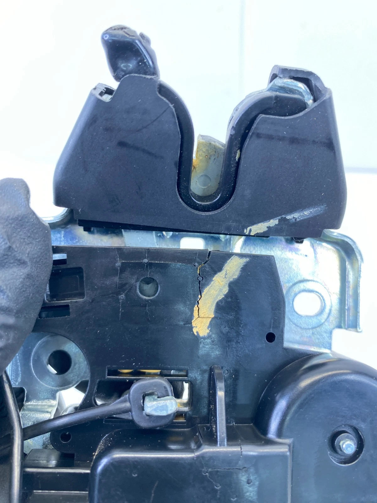 2013-2018 NISSAN ALTIMA S REAR TRUNK LOCK ACTUATOR LATCH RELEASE ASSEMBLY OEM