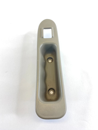 2000-2005 CHEVROLET IMPALA REAR RIGHT DOOR WINDOW SWITCH COVER BEZEL 10432426
