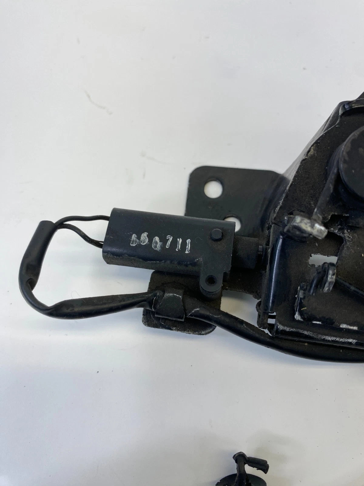 16 17 18 19 20 KIA SORENTO FRONT HOOD LATCH LOCK RELEASE ACTUATOR ASSY OEM