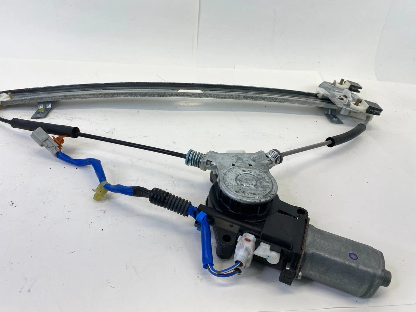 2003-2008 HONDA PILOT FRONT RIGHT PASSENGER DOOR WINDOW REGULATOR MOTOR RH OEM