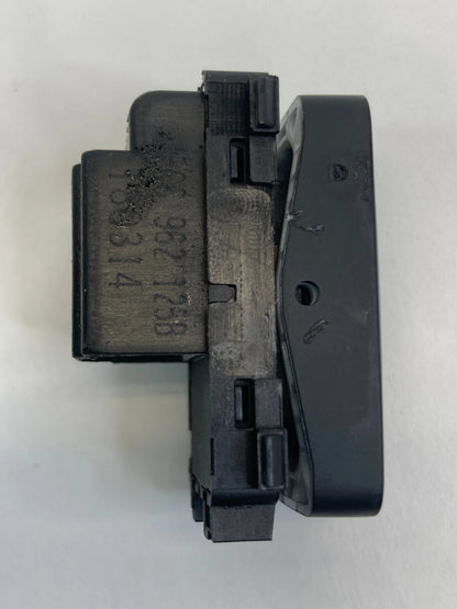 2011-2018 VOLKSWAGEN JETTA CENTER CONSOLE REAR SIDE LOCK BUTTON SWITCH 5C6962125