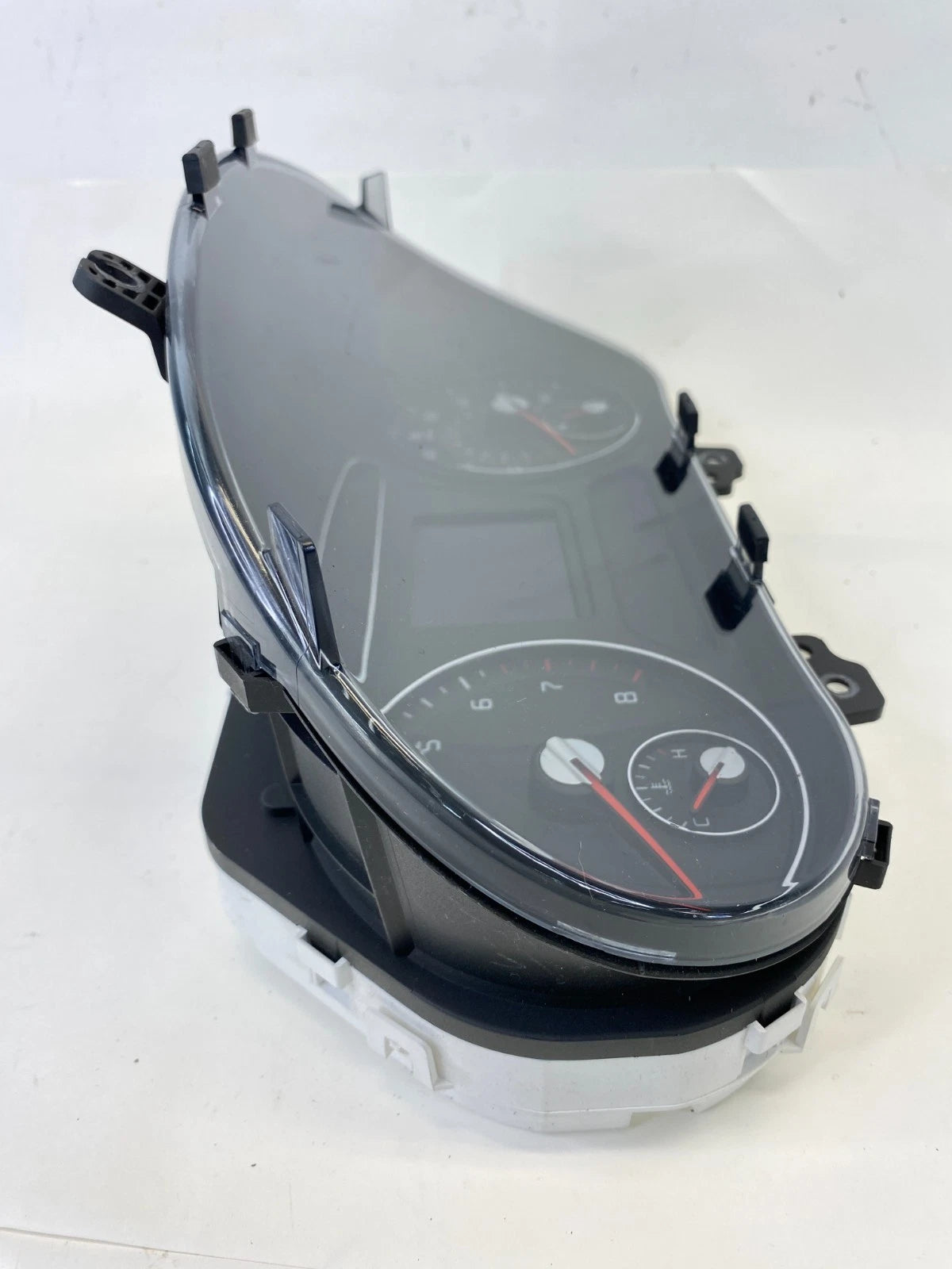 2016-2018 KIA SORENTO A/T INSTRUMENT CLUSTER SPEEDOMETER GAUGES 139.624 MILES