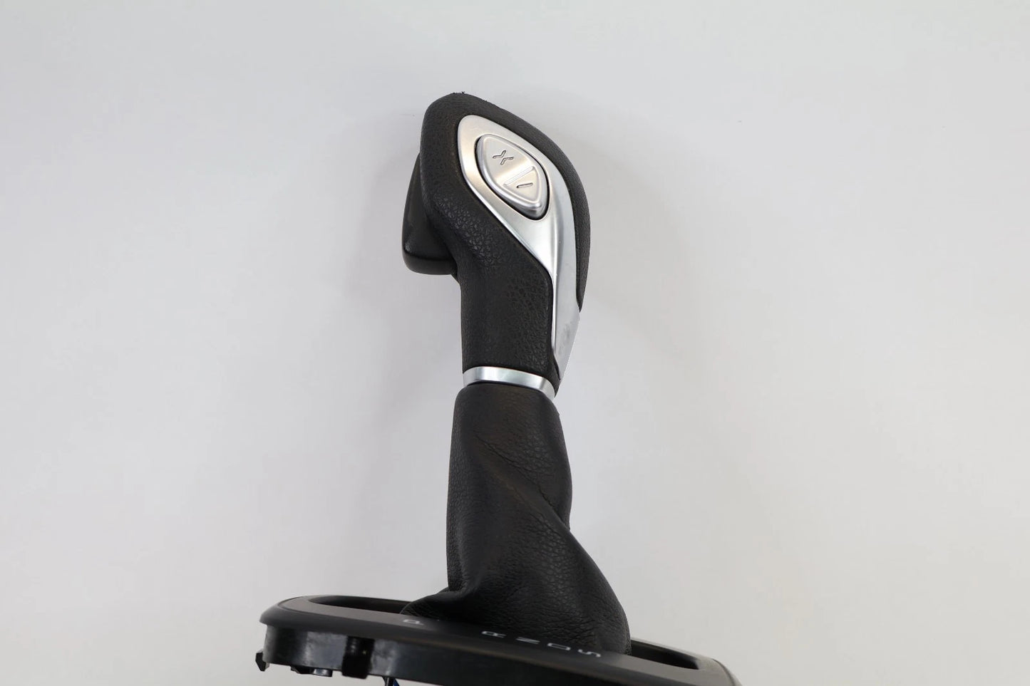 2013 2014 FORD ESCAPE AT FLOOR GEAR SHIFTER LEVER SELECTOR W/ KNOB EJ5P-7K004-K