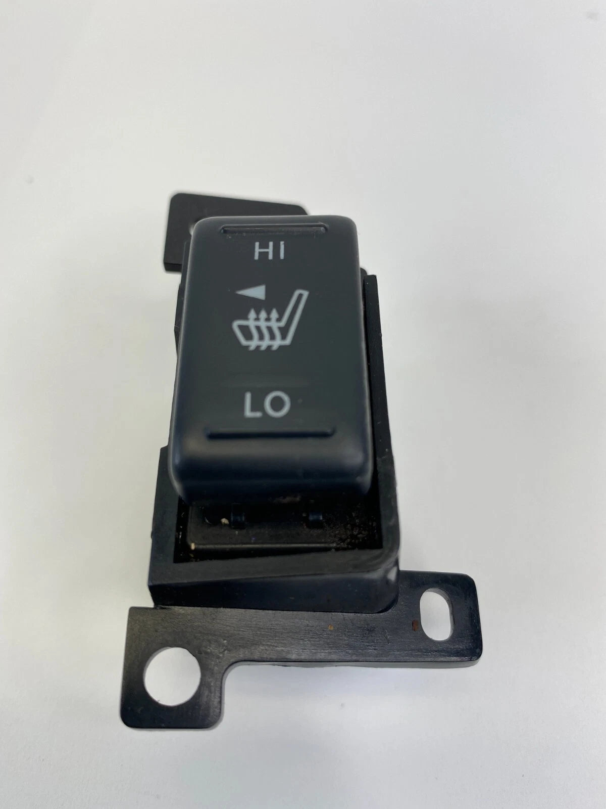 2009-2013 NISSAN ALTIMA FRONT RIGHT PASSENGER HEATED HEAT SEAT BUTTON SWITCH OEM