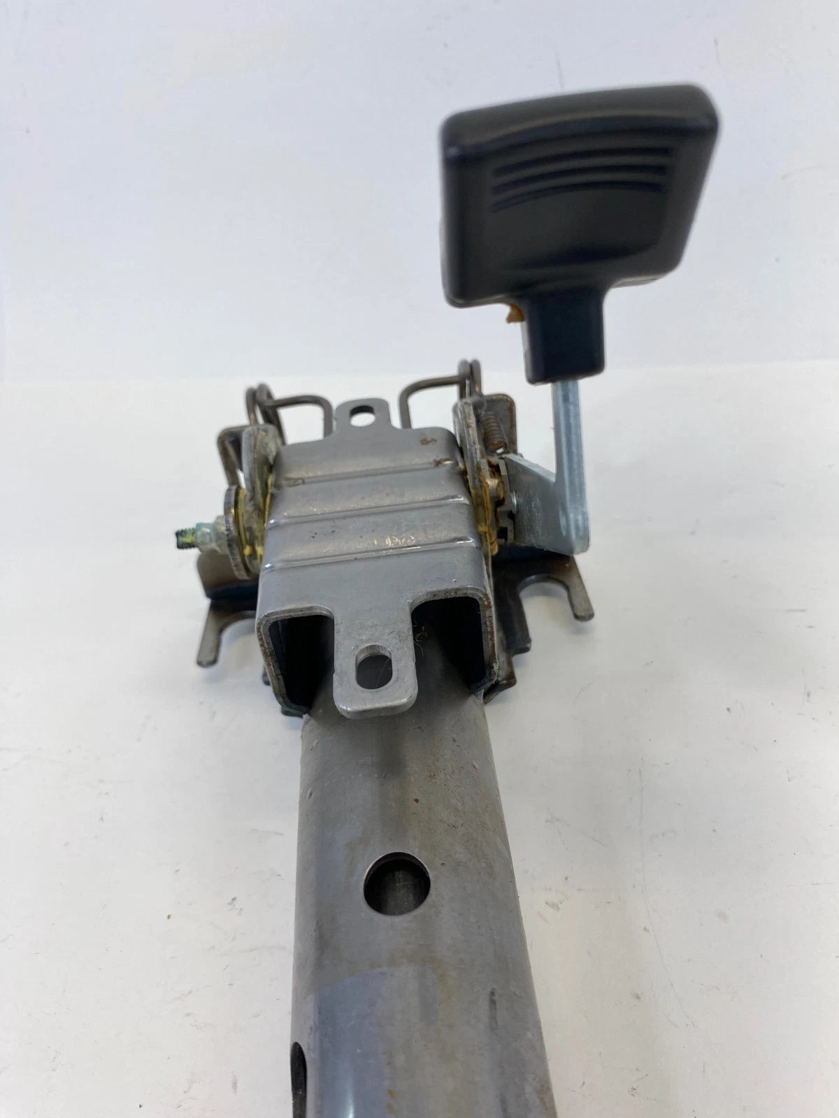 2005-2015 TOYOTA TACOMA M/T STEERING WHEEL COLUMN SHAFT ROD ASSY OEM