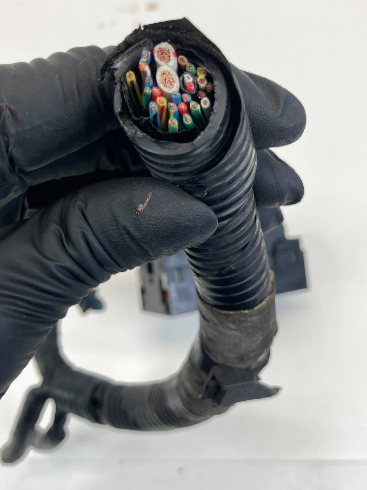 2005 2006 Acura TL 3.2L V6 FWD A/T ABS Anti Lock Brake Pump Plug Cable Connector