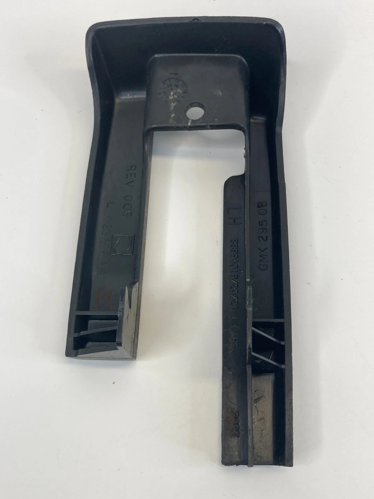 2005-2011 CADILLAC STS FRONT LEFT DRIVER SEAT TRACK END COVER 88994019 OEM
