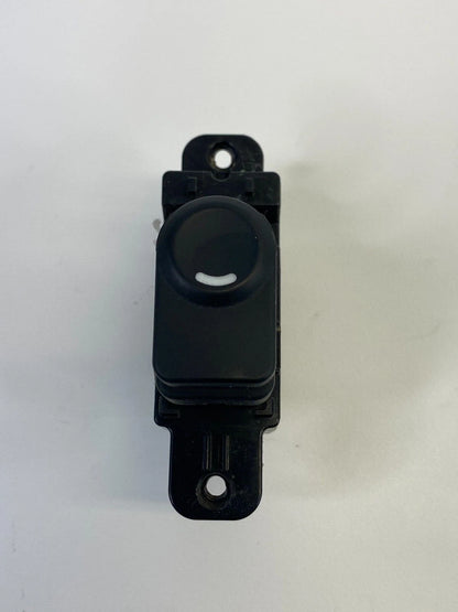 2013-2017 HYUNDAI ACCENT REAR SIDE DOOR POWER WINDOW CONTROL SWITCH 93581-1R001