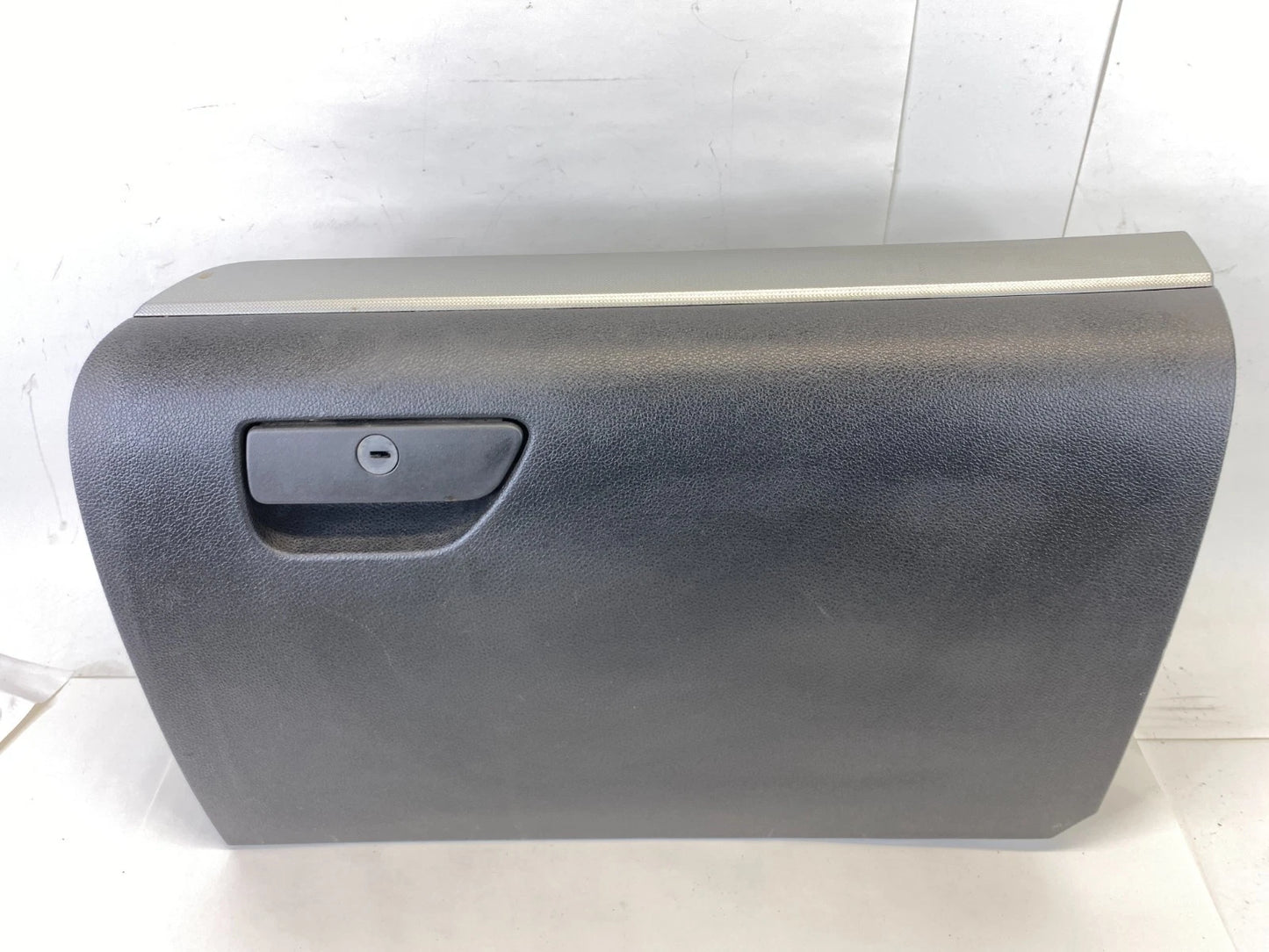 2011-2015 FORD EXPLORER GLOVE BOX STORAGE COMPARTMENT ASSY BB53-78044B88-A OEM