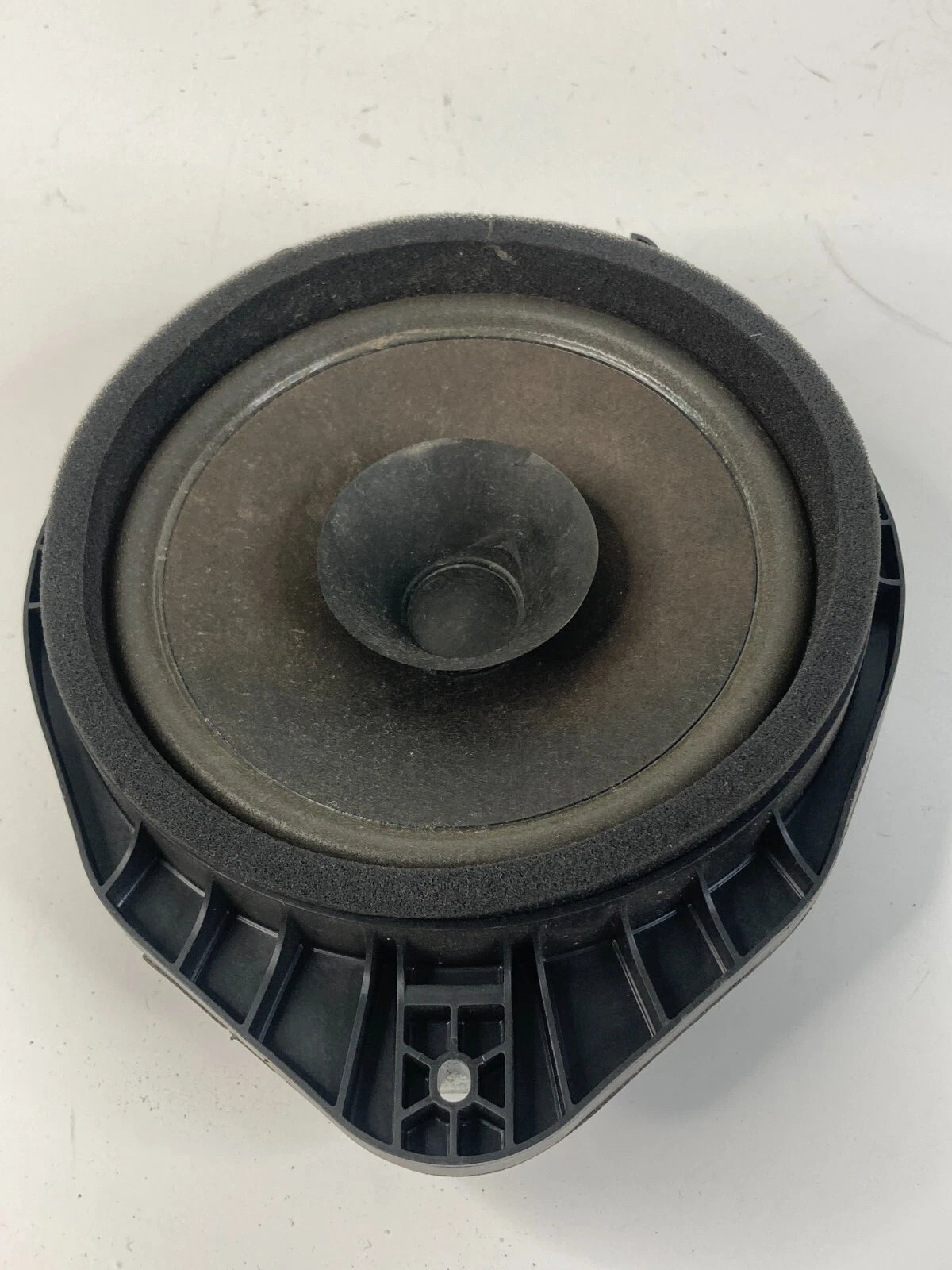 2011-2017 BUICK REGAL REAR DOOR AUDIO SPEAKER SOUND SYSTEM 13257498 OEM