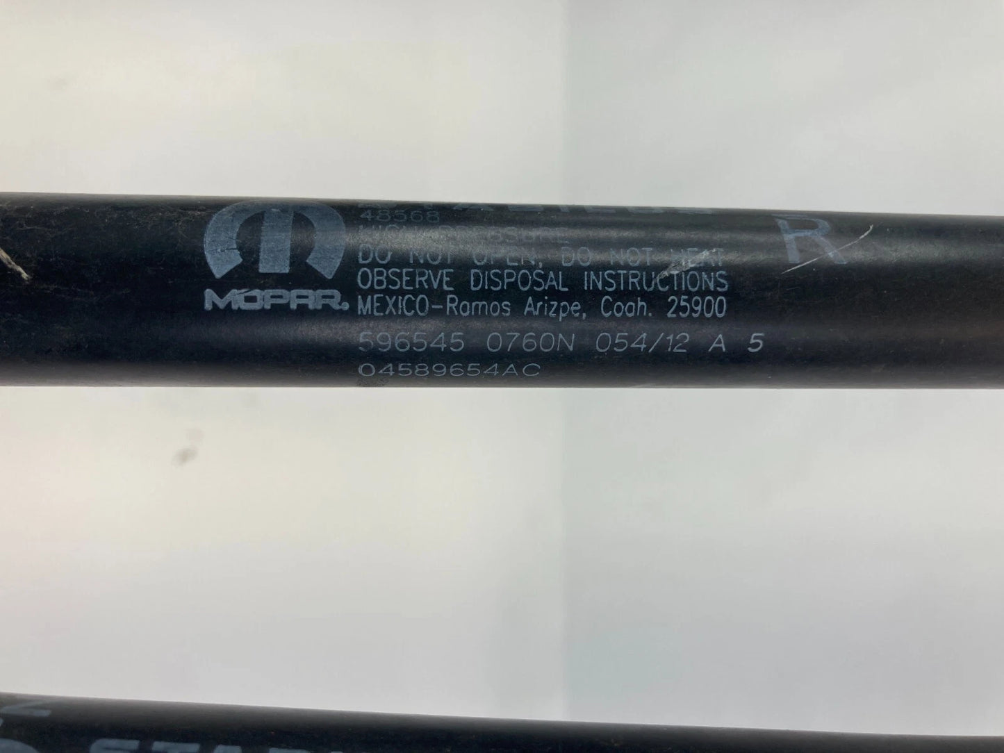12-15 RAM CARGO VAN REAR LIFTGATE LIFT SUPPORTS SHOCK STRUTS PAIR SET 4589654AC
