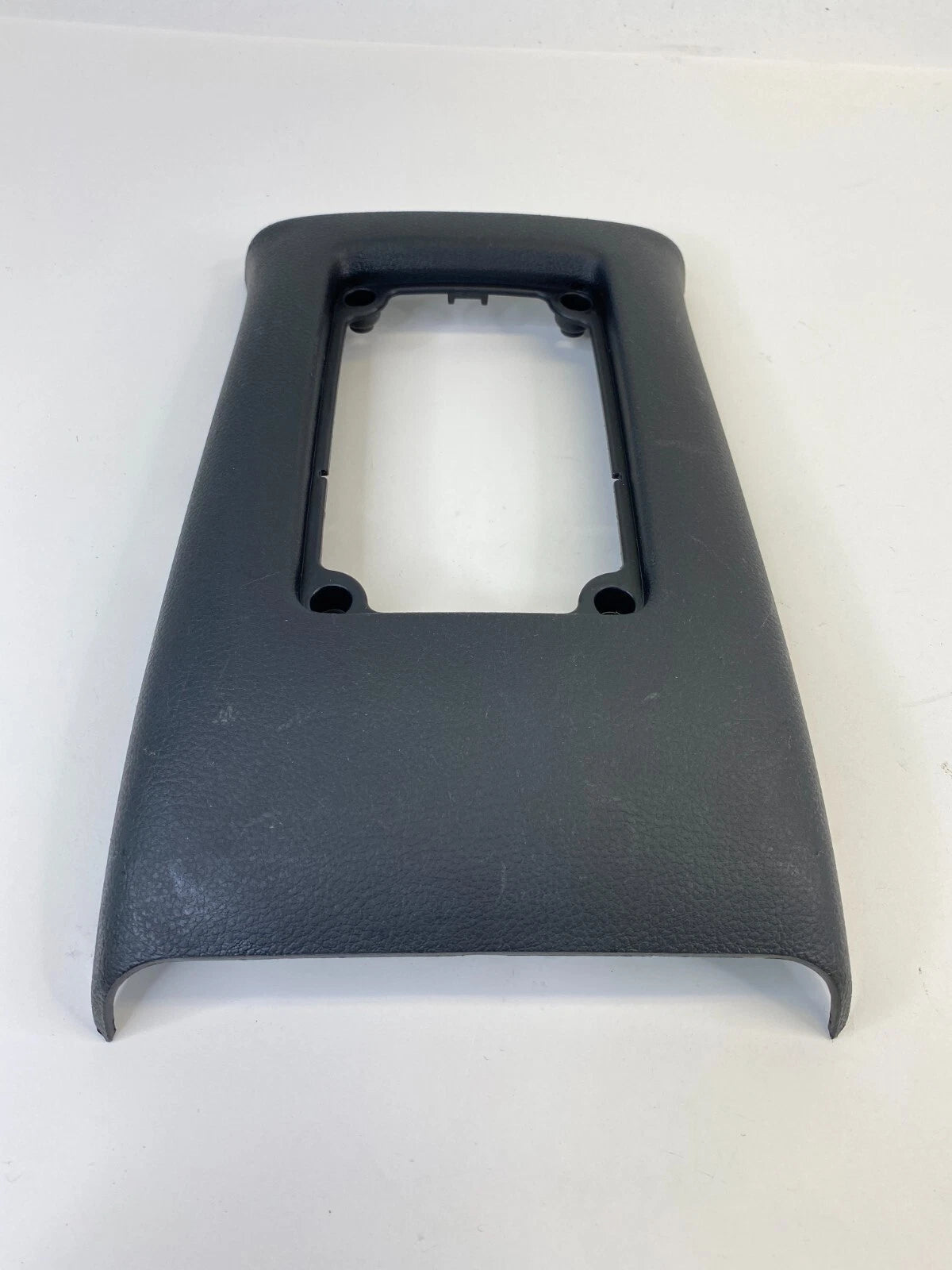 2011-2020 DODGE JOURNEY REAR CENTER CONSOLE BACK PANEL BEZEL TRIM 3000538LFN OEM