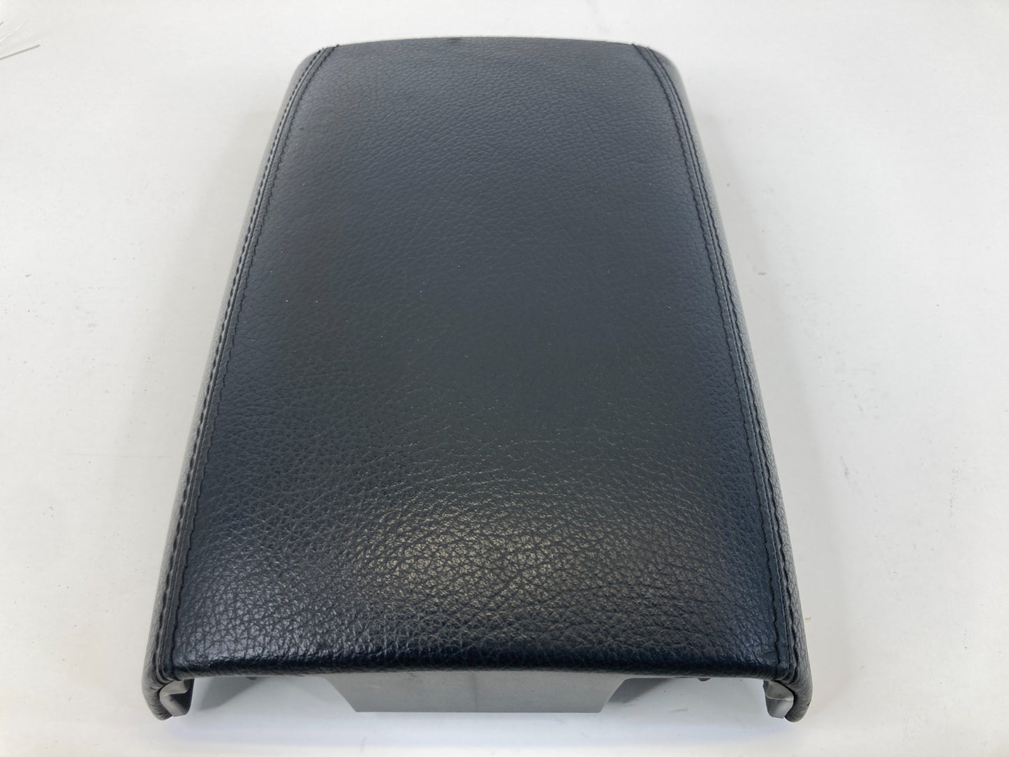 2006 Mercedes-Benz CLS500 07-11 CLS550 Center Console Top Armrest Lid Cover OEM