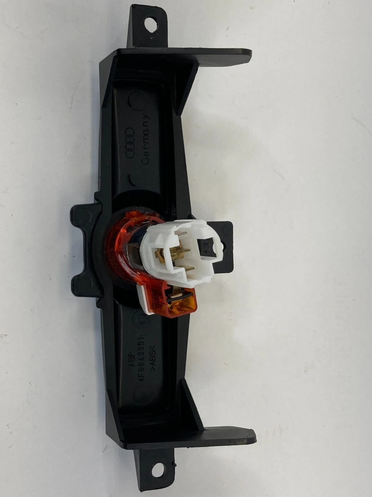 2007-2011 AUDI A6 REAR CONSOLE POWER OUTLET CIGARETTE LIGHTER 4F0-863-351 OEM