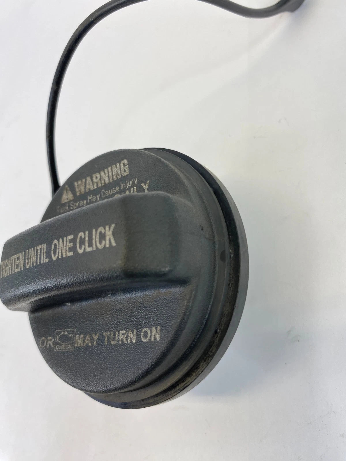 2007-2023 HYUNDAI SONATA 2007-2010 SANTA FE REAR FUEL TANK FILLER GAS CAP OEM