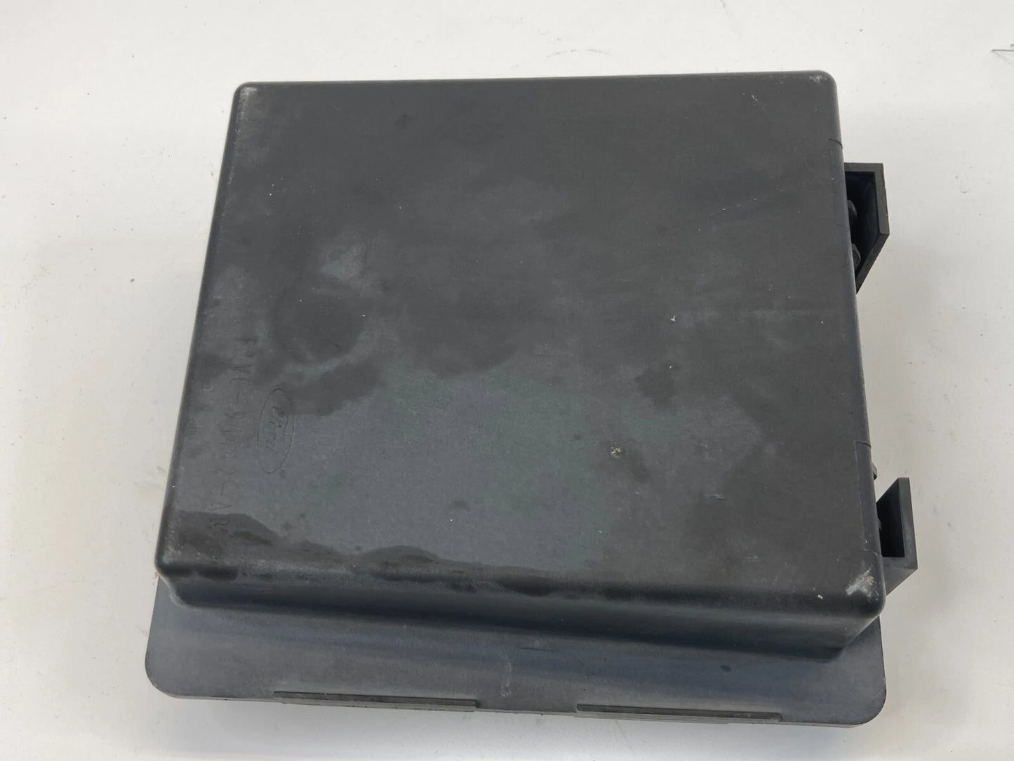 2003 03 FORD CROWN VICTORIA 4.6L VACUUM RESERVOIR TANK OEM
