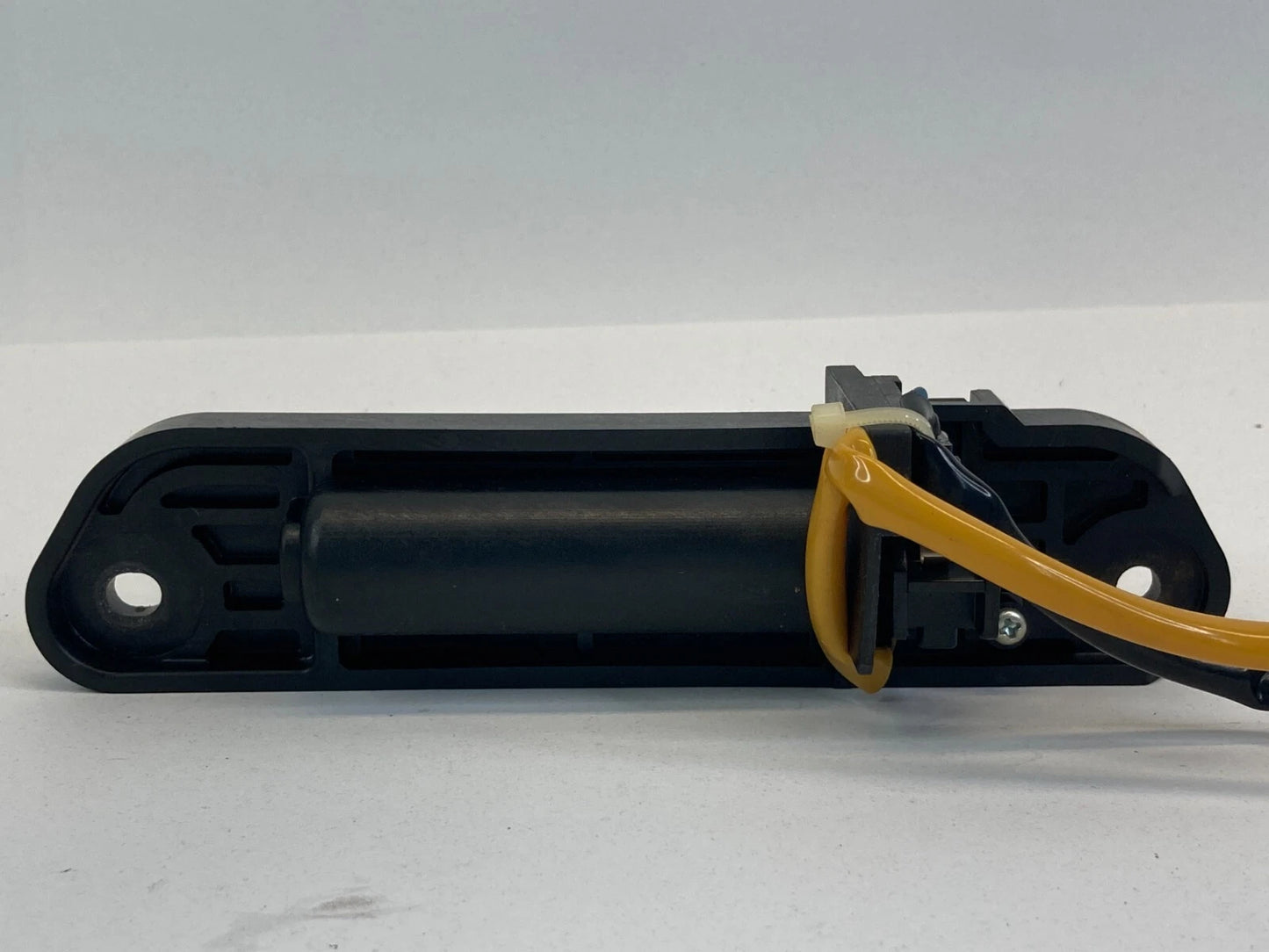 2008 2009 2010 MITSUBISHI OUTLANDER REAR LIFTGATE TAILGATE TRUNK HANDLE OUTSIDE