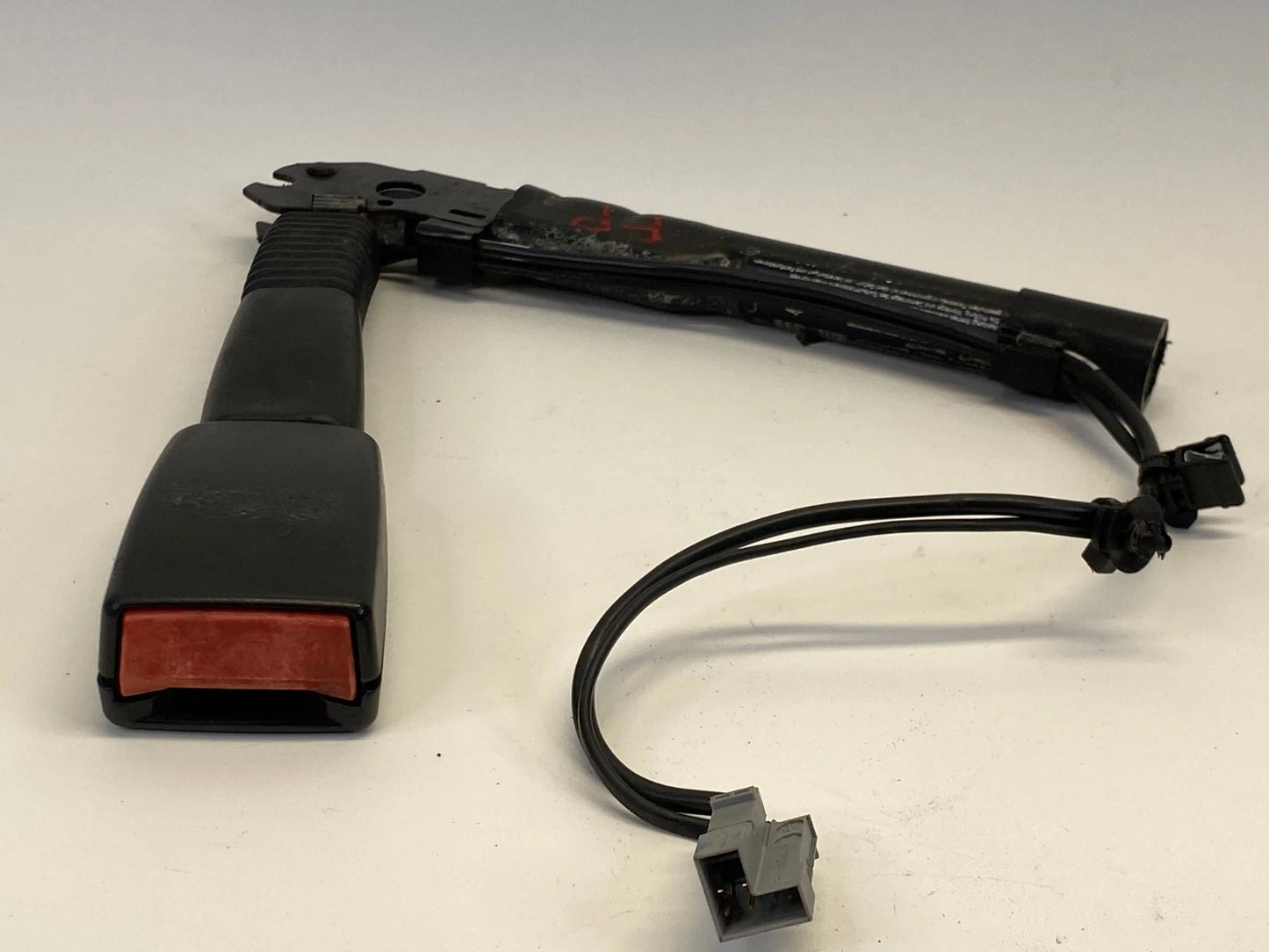 2007 2008 BMW 335XI SEAT BELT BUCKLE FRONT RIGHT PASSENGER OEM FACTORY 33037877F