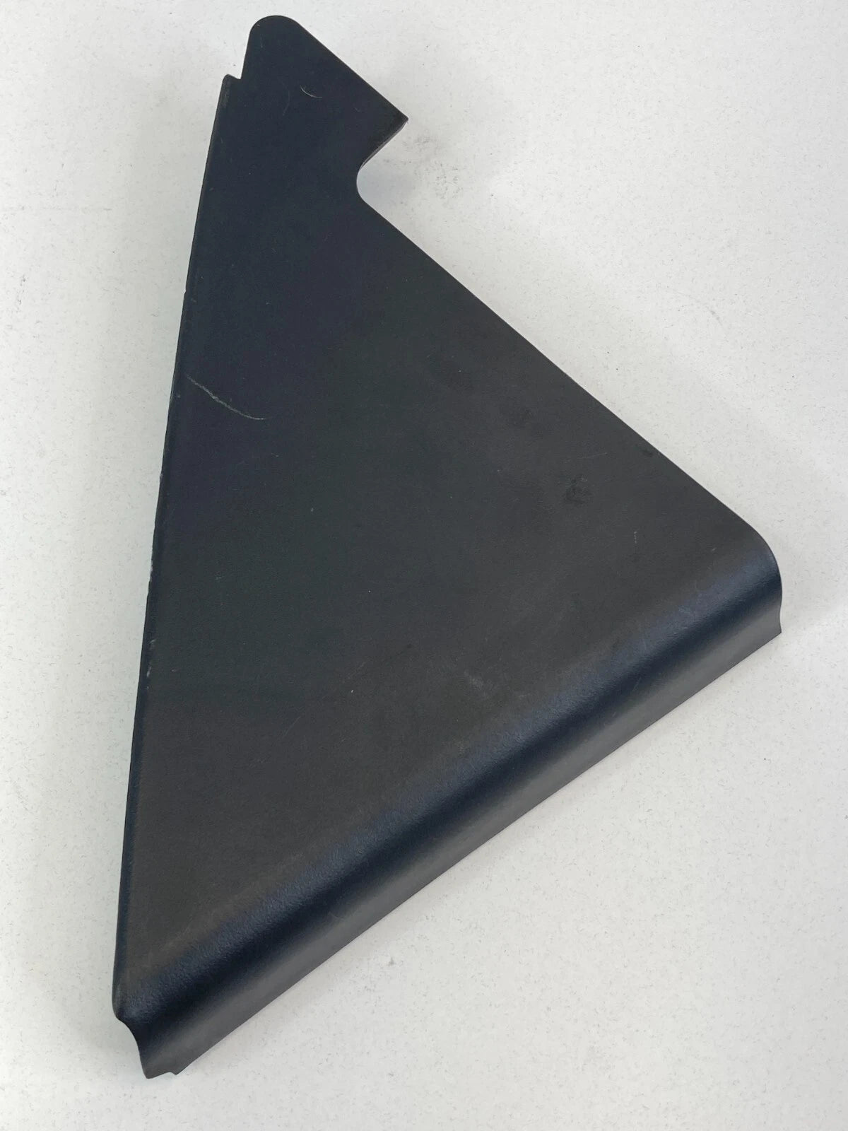 2010-2013 KIA FORTE FORTE REAR RIGHT INNER DOOR CORNER COVER TRIM 83920-1M000
