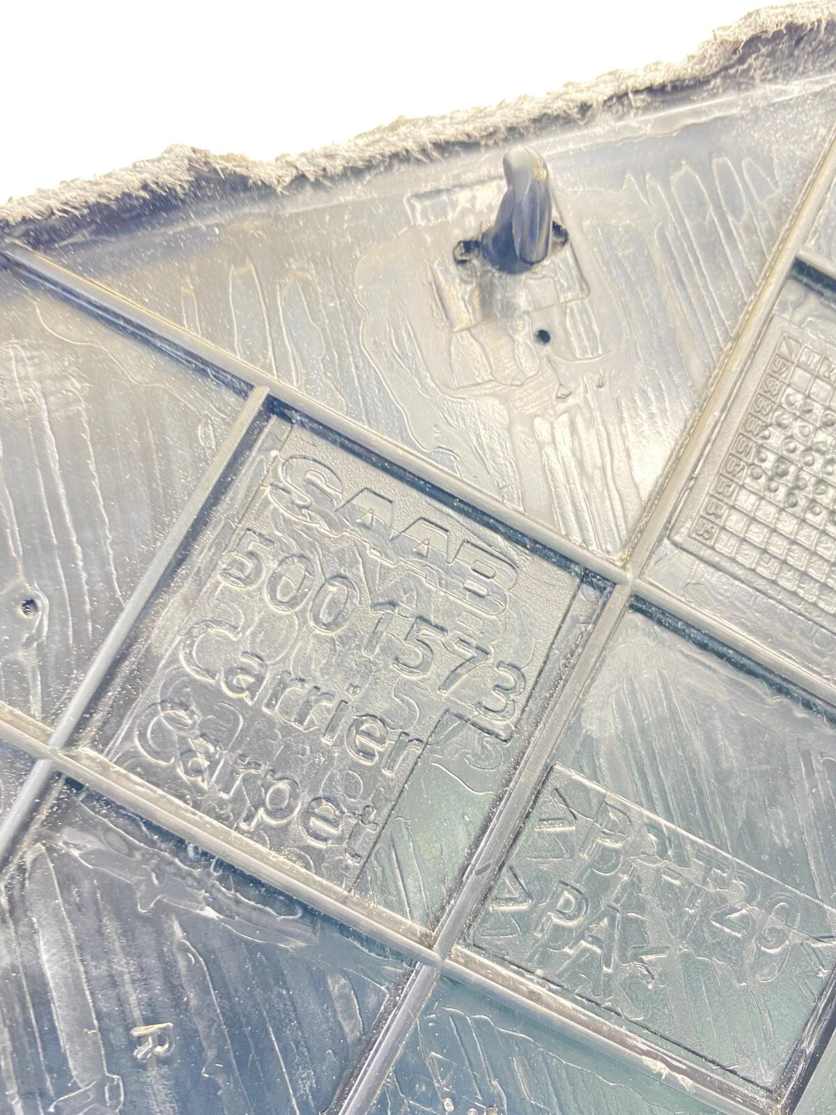 2006-2009 SAAB 9-5 REAR RIGHT TAILLIGHT CARRIER CARPET ACCESS COVER 5001573 OEM