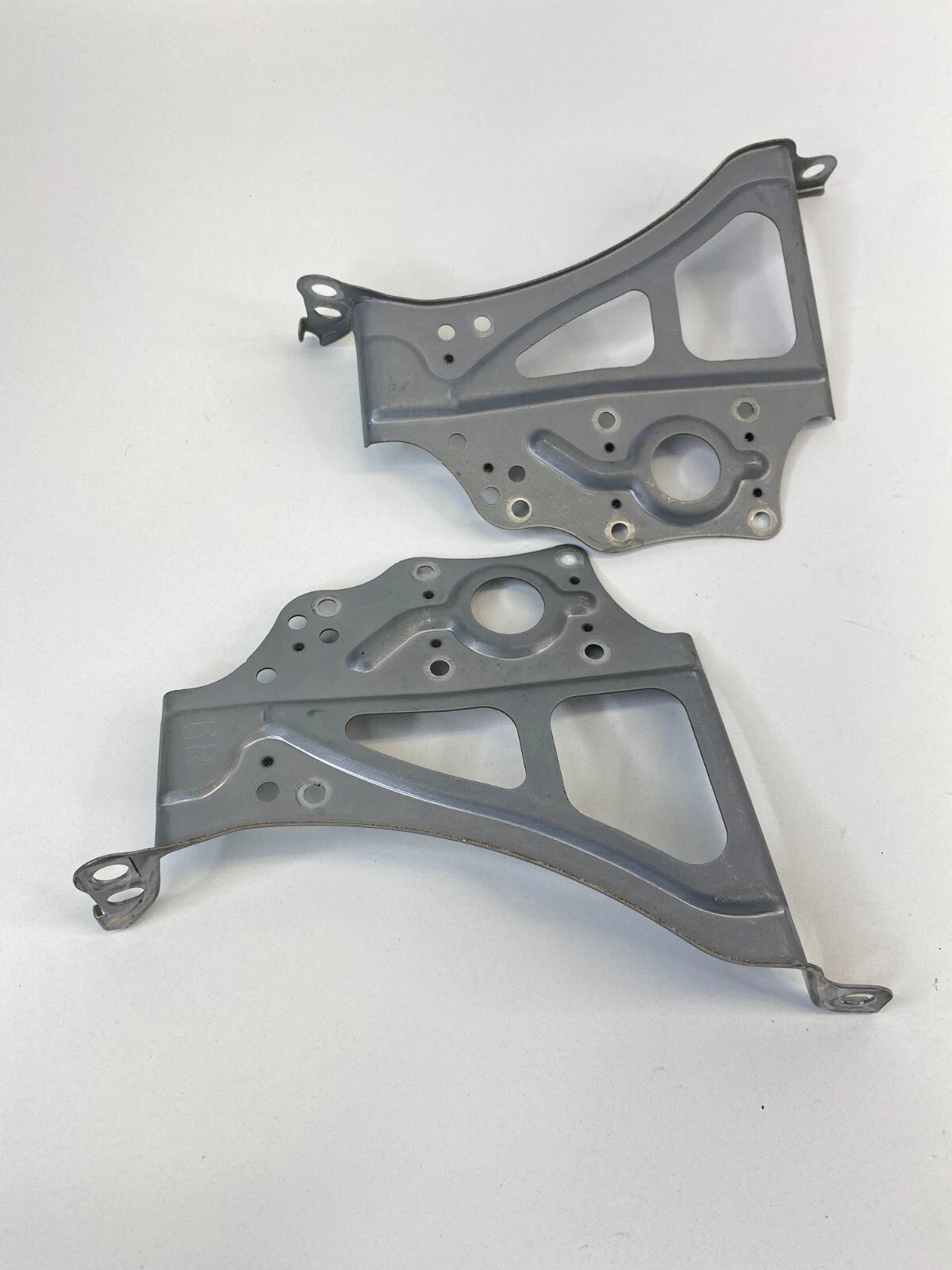 04 05 06 07 08 09 TOYOTA PRIUS CENTER DASH RADIO MOUNT BRACKETS SET LH RH OEM