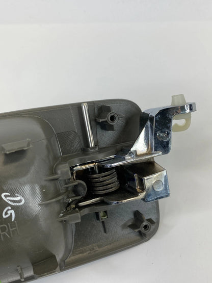 2005-2010 CHRYSLER 300 SEDAN 4-DR 3.5L FRONT RIGHT DOOR INNER HANDLE 1000106666