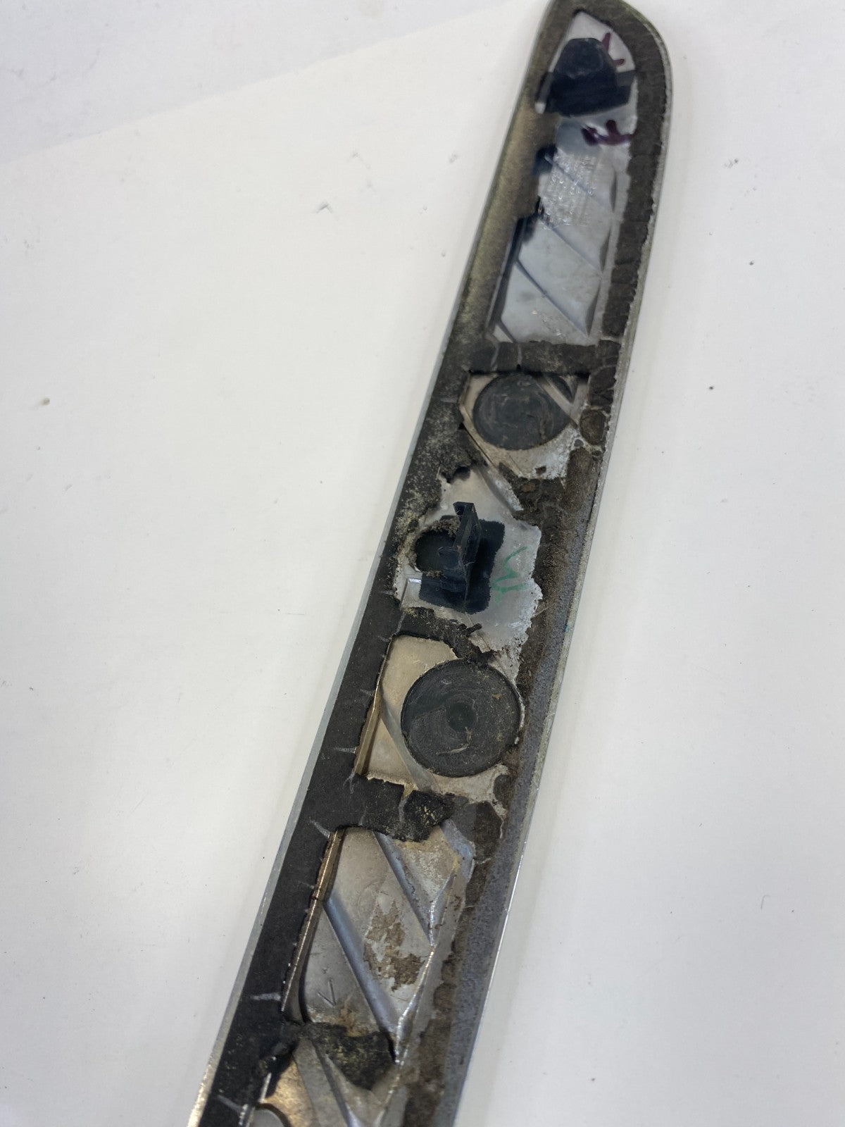 2008-2012 Buick Enclave Front Right Side Hood Exterior Molding Chrome 25867284