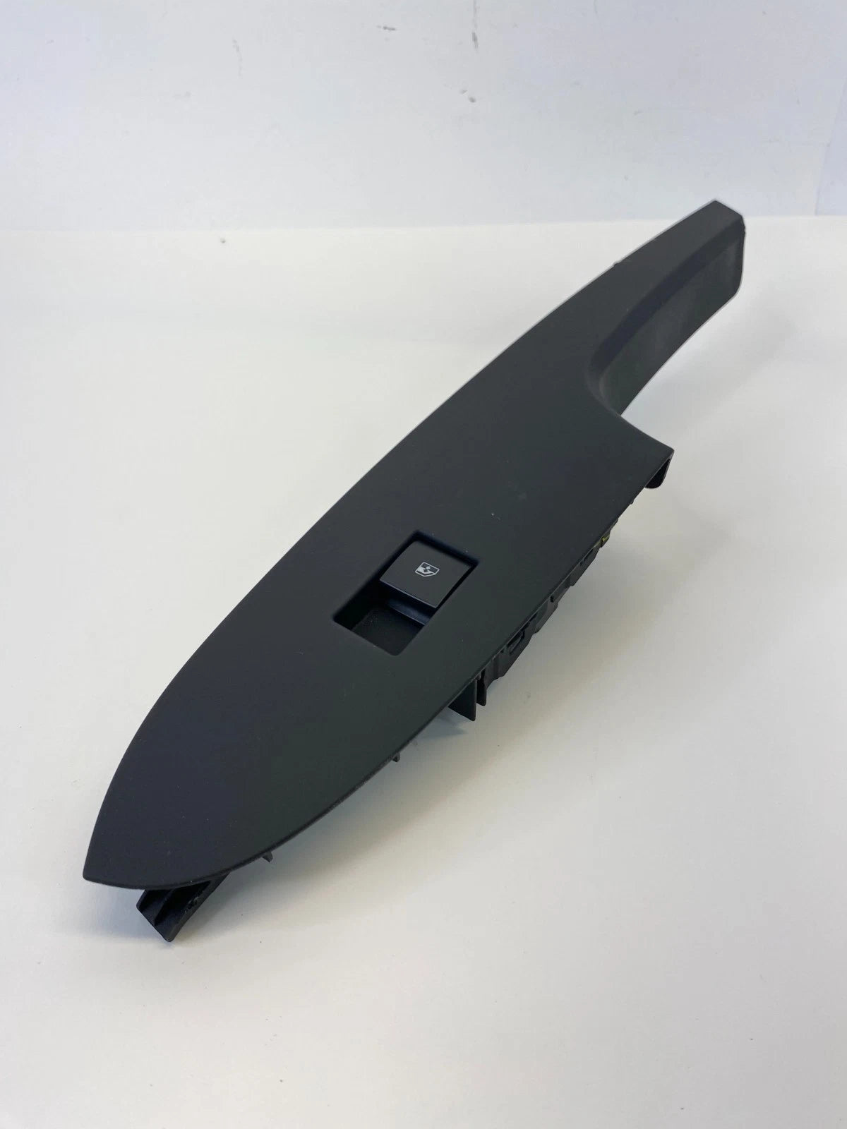 2013-2018 CADILLAC ATS FRONT RIGHT DOOR WINDOW SWITCH BEZEL TRIM 23174977 OEM