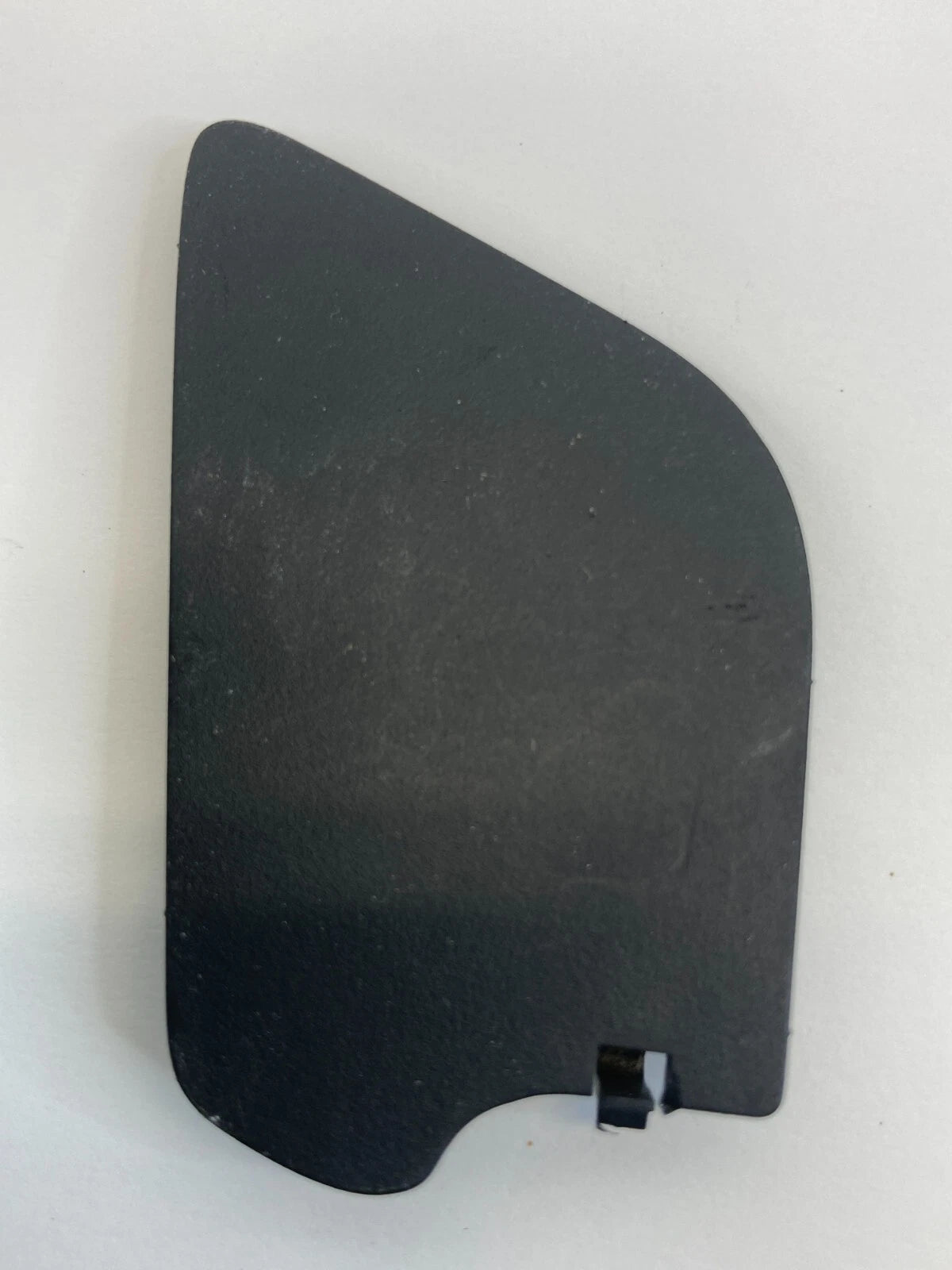 2004-2008 ACURA TL REAR LEFT SIDE DOOR HANDLE SCREW BEZEL COVER TRIM P36-25302