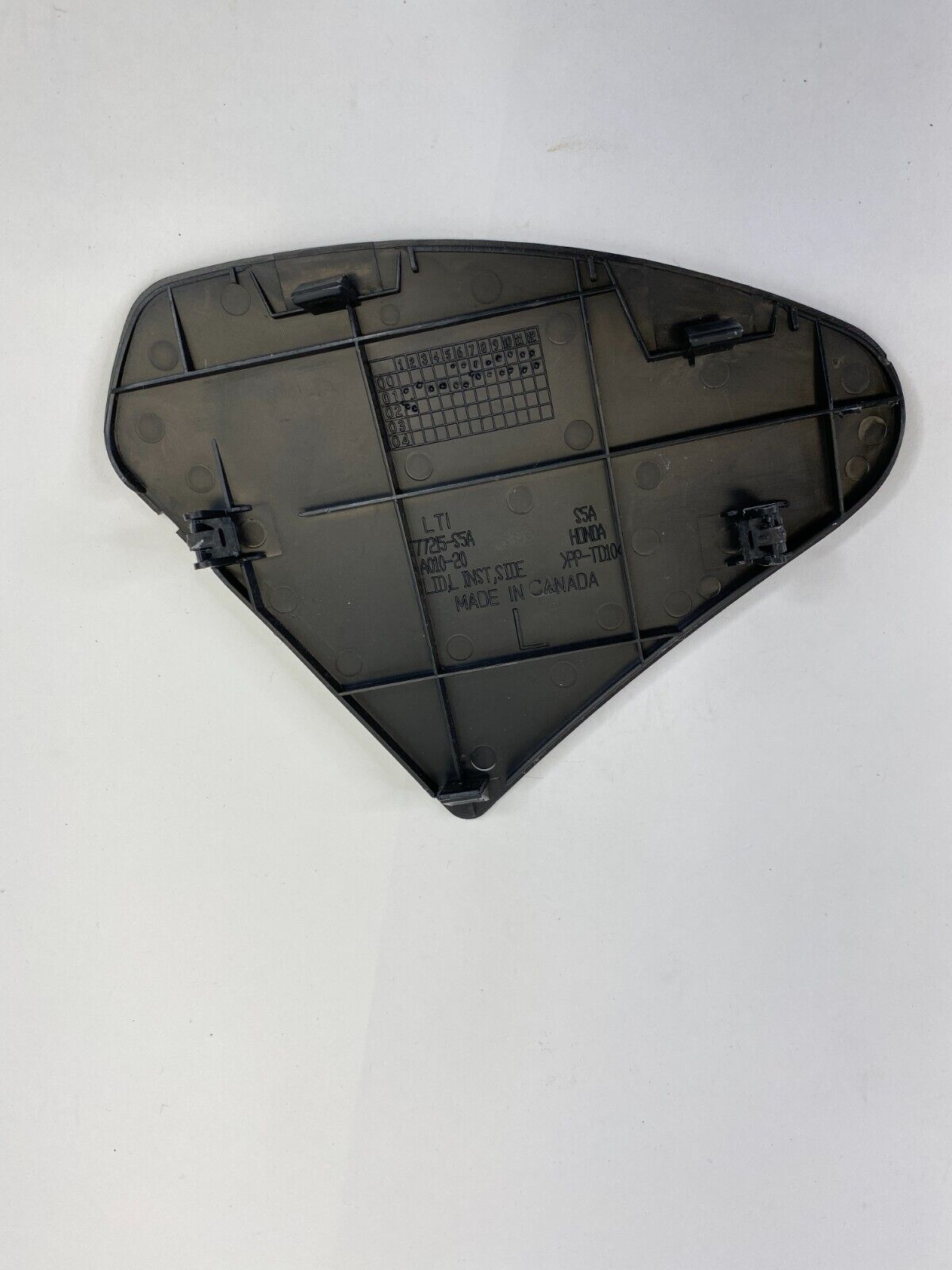 2001-2005 Honda Civic Dash Left Side End Cover Trim Panel Assembly 77215S5AA010