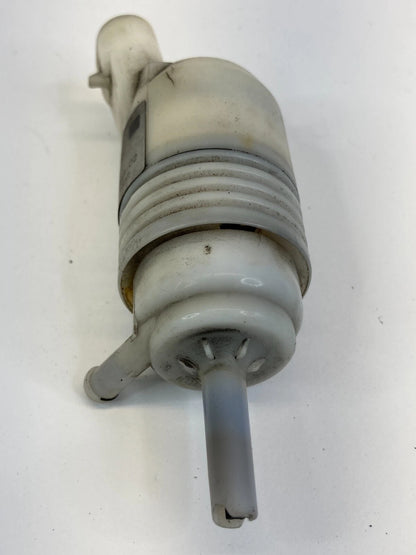 2005 2005 2006 2007 2008 2009 SAAB 9-7X FRONT WASHER FLUID PUMP 10386722