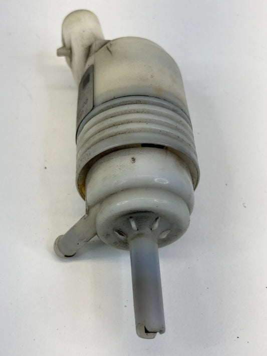 2005 2005 2006 2007 2008 2009 SAAB 9-7X FRONT WASHER FLUID PUMP 10386722