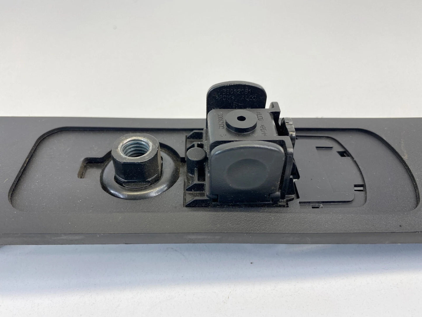 2008-2011 FORD FOCUS SEDAN RIGHT PASSENGER SEAT BELT HEIGHT ADJUSTMENT 34005613