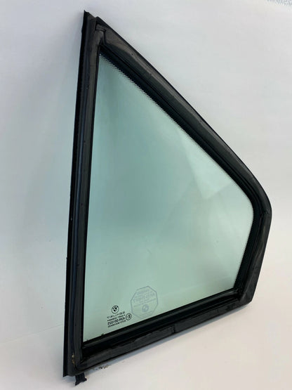 1998-2001 BMW 740i 740iL REAR RIGHT BACK SIDE DOOR VENT WINDOW QUARTER GLASS OEM