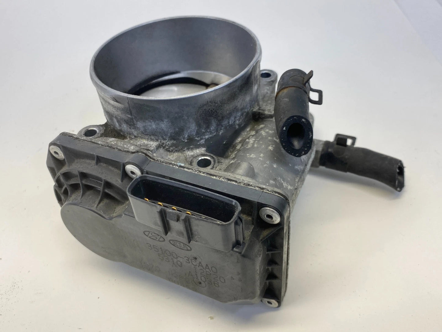 2014-2018 KIA SORENTO 3.3L AT THROTTLE BODY VALVE ASSY BOSCH 35100-3CAA0 OEM