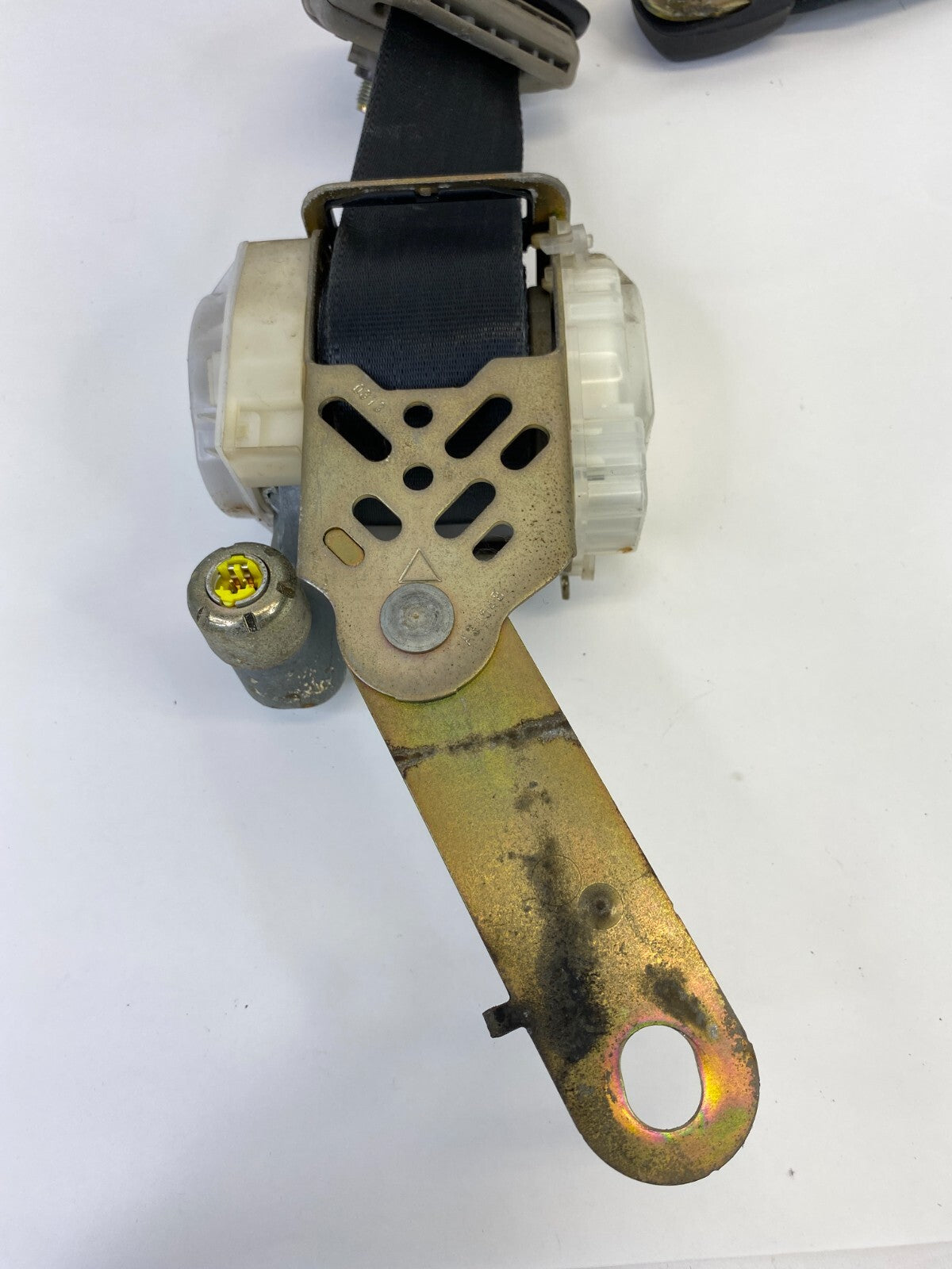 2005 2006 Nissan Altima Front Right Passenger Side Seat Belt Retractor OEM