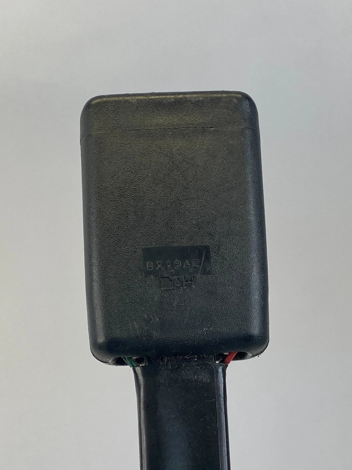 2011-2016 HYUNDAI ELANTRA FRONT LEFT DRIVER SIDE SEAT BELT BUCKLE 888303X500 OEM