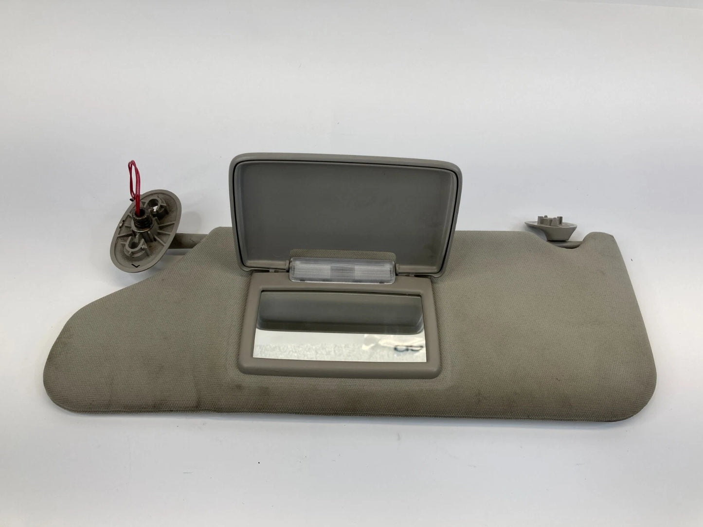 2005-2010 JEEP GRAND CHEROKEE LEFT DRIVER SIDE SUNVISOR SUN VISOR SHADE OEM