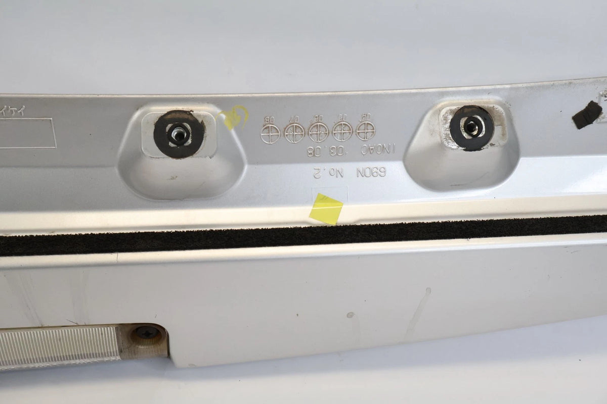 2004-2009 TOYOTA PRIUS TRUNK HATCH TAILGATE SPOILER W/ THIRD BRAKE LIGHT OEM