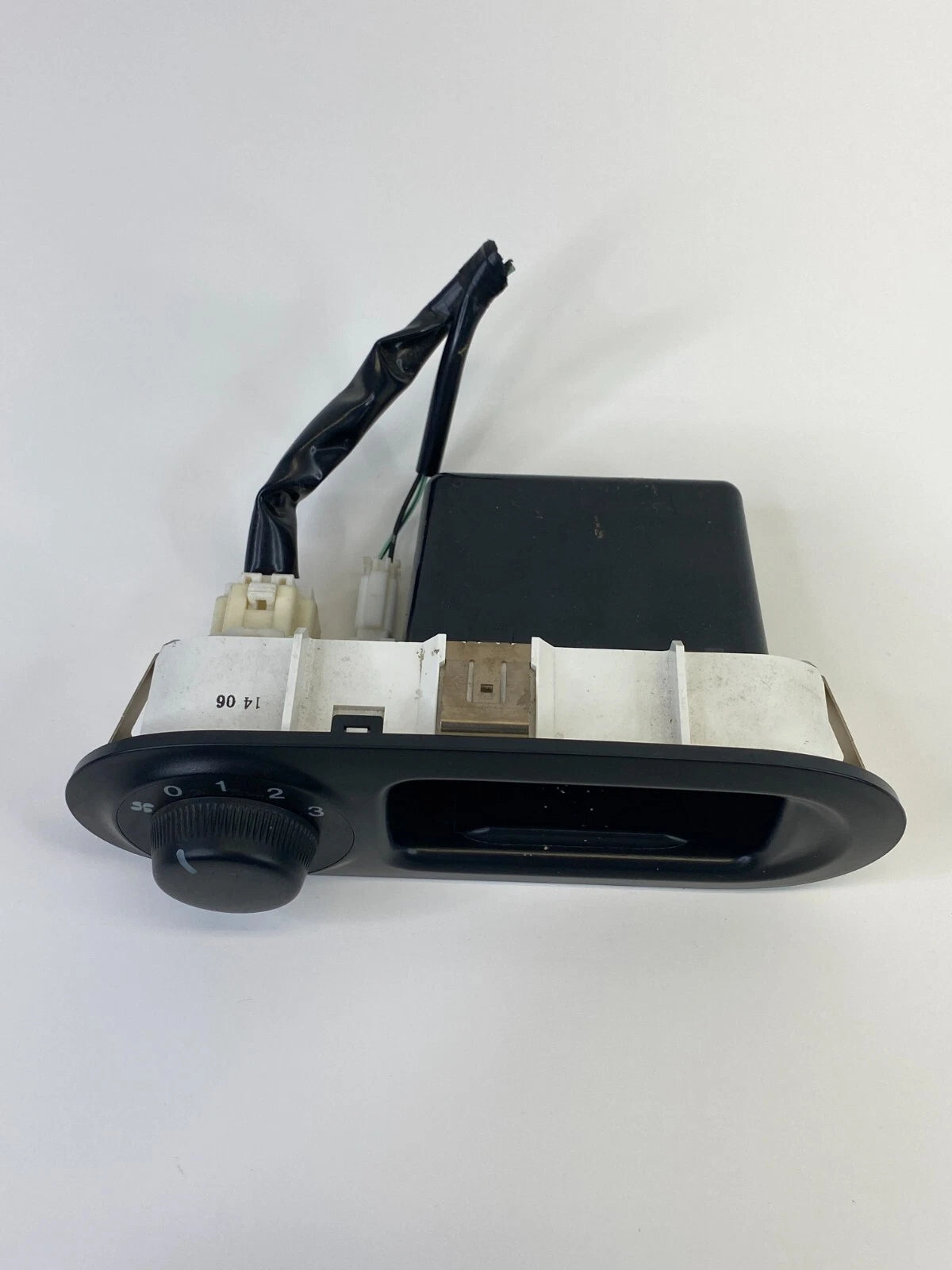 2000-2006 MAZDA MPV REAR CLIMATE CONTROL SWITCH FAN TEMPERATURE UNIT A/C OEM