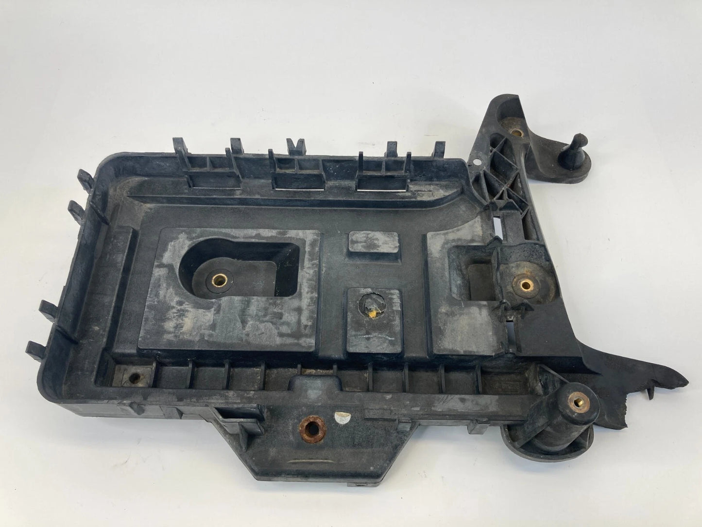 2005-2018 VOLKSWAGEN JETTA GOLF BEETLE BATTERY SUPPORT TRAY HOLDER OEM FACTORY